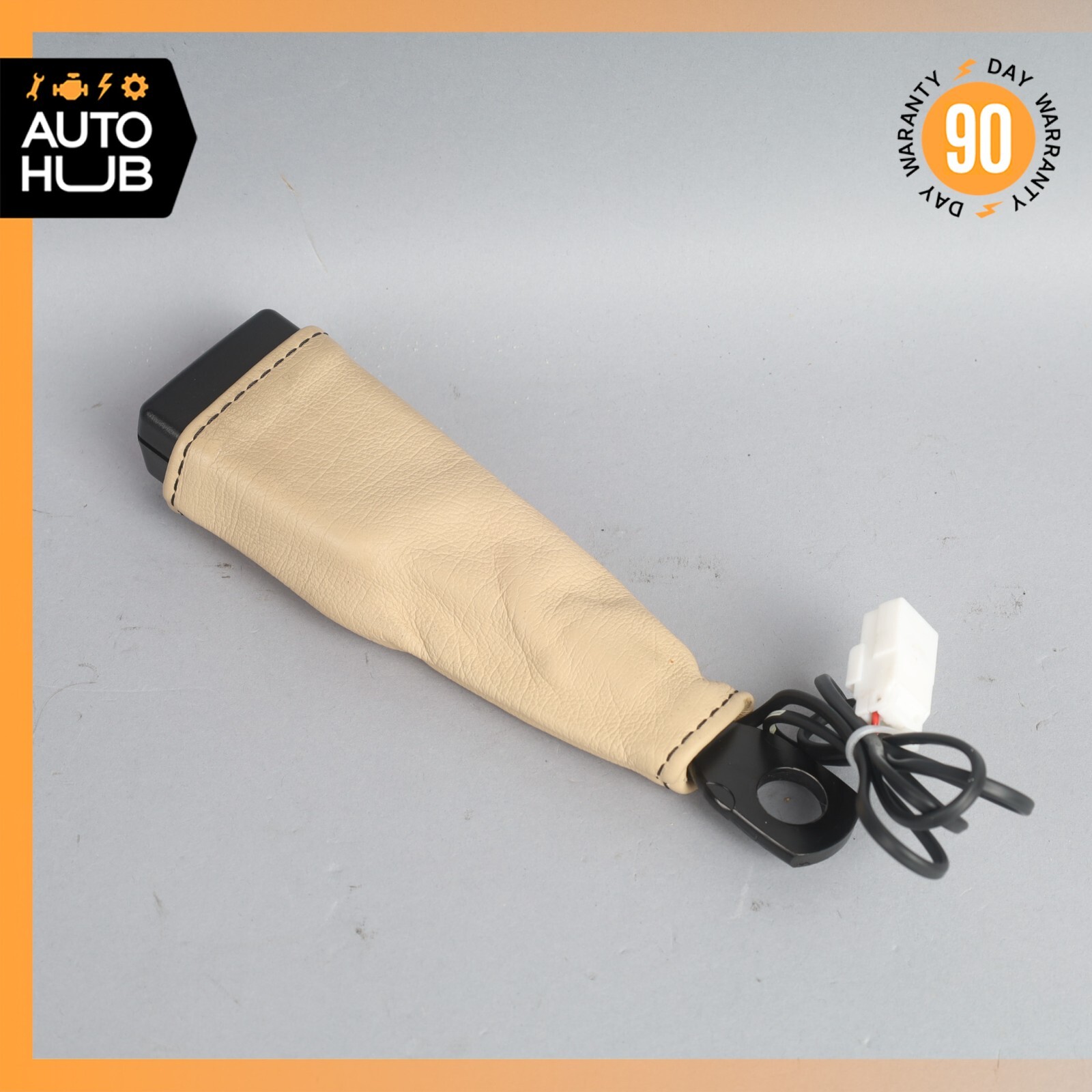 08-19 Maserati GranTurismo M145 Front Left or Right Seat Belt Buckle Beige OEM