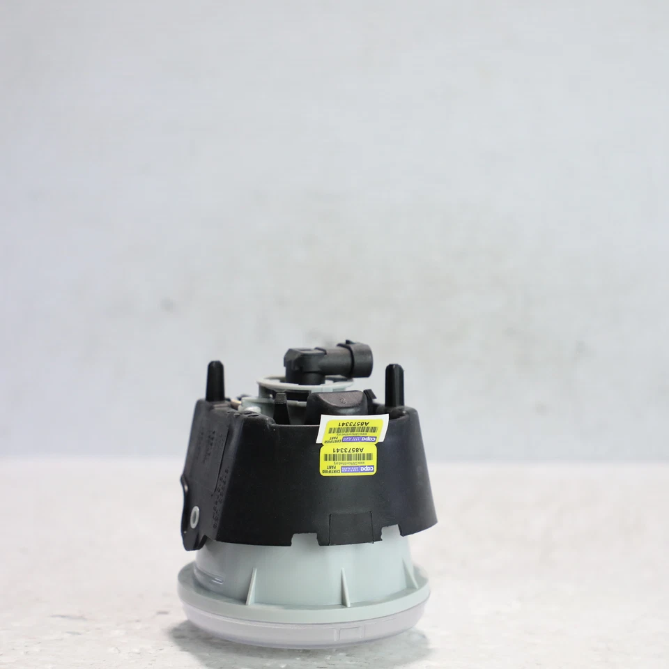 Conjunto de luces antiniebla del lado izquierdo del conductor Chrysler 300 2005-2008 mercado de accesorios Foto 3 de 4