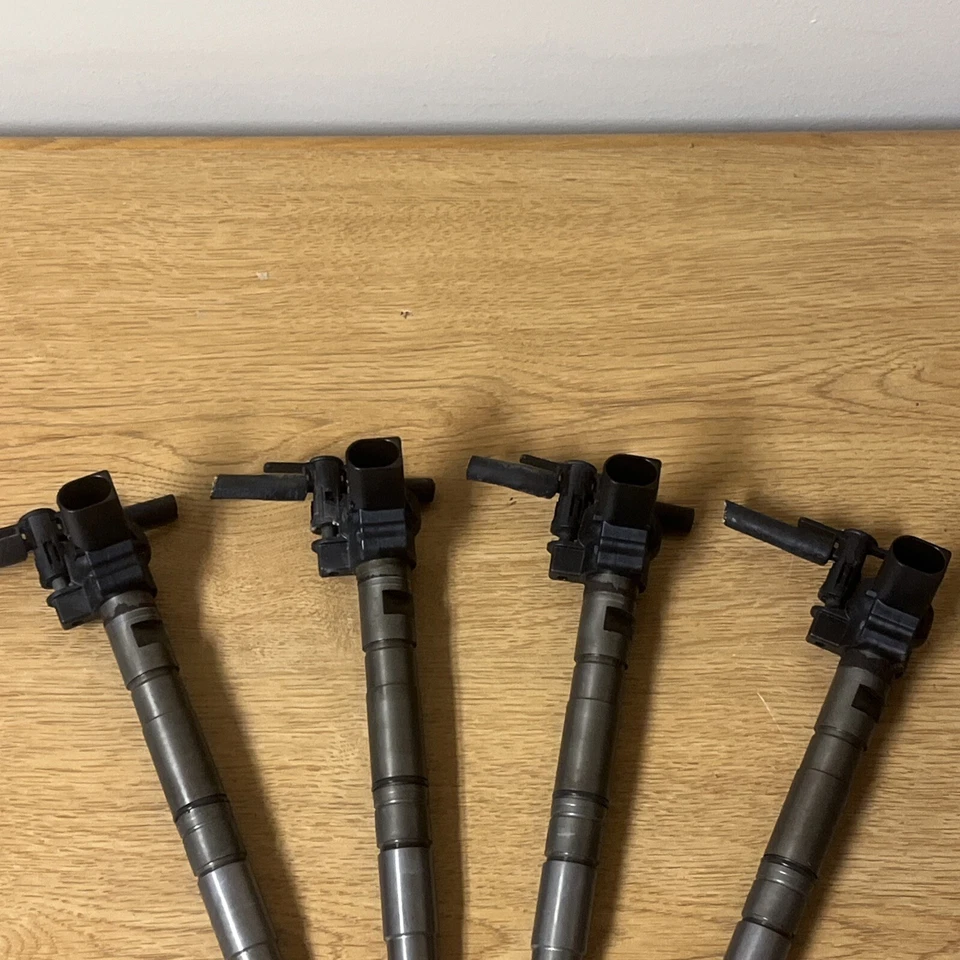4X INYECTORES DE COMBUSTIBLE VOLKSWAGEN GOLF JETTA MK6 2010-2014 2,0 L TDI DIÉSEL CJAA Foto 4 de 4