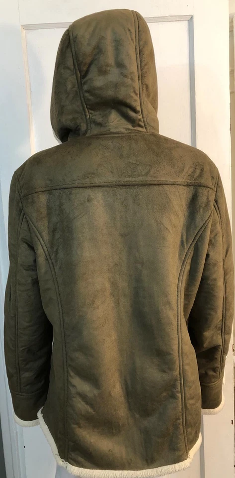 Utex Design Women's Faux Suede Jacket Size Large  - Image 2 of 4