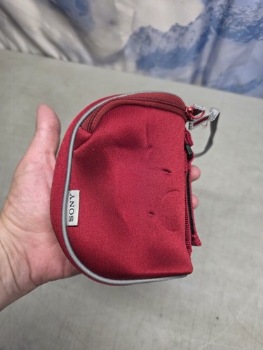 🔥 Custodia da trasporto Sony LCS-BBD OEM usata poco condizione rosso rubino fuori produzione - Foto 17 di 17