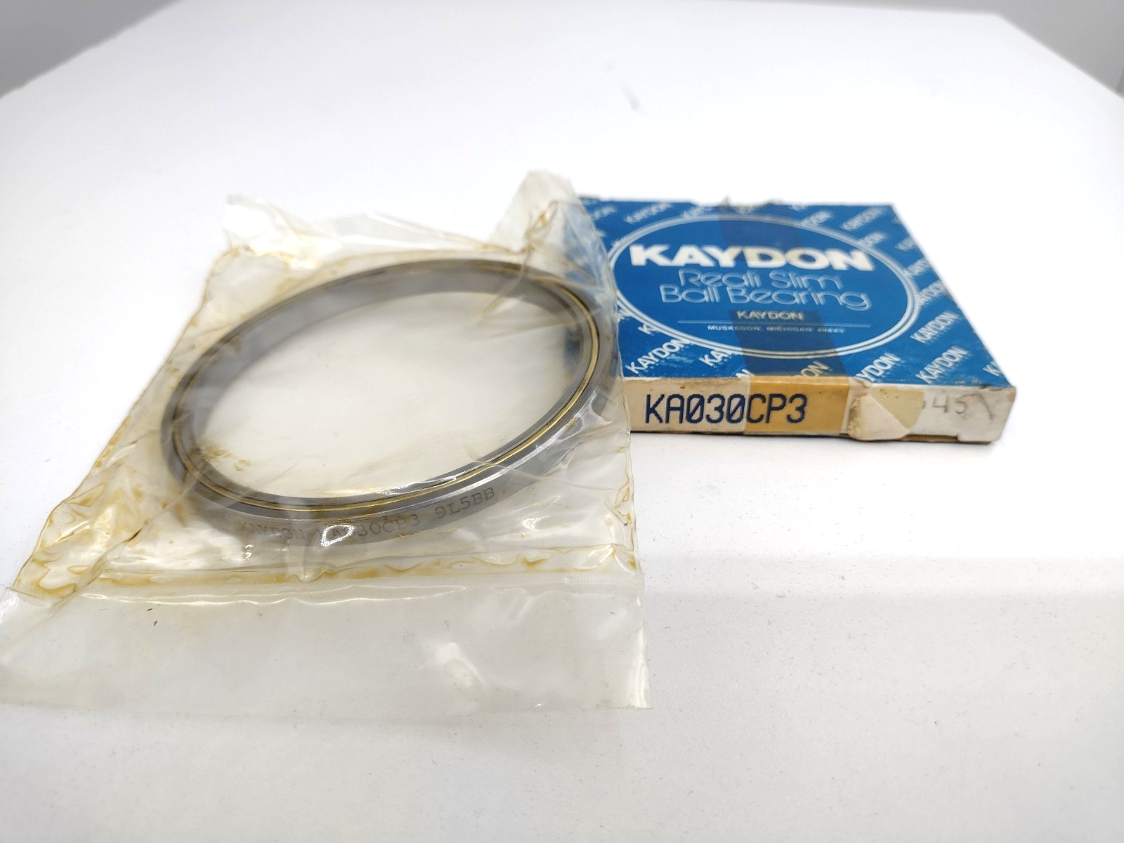 *** Kaydon KA030CP3 Self Aligning Ball Bearing 3-inch Bore