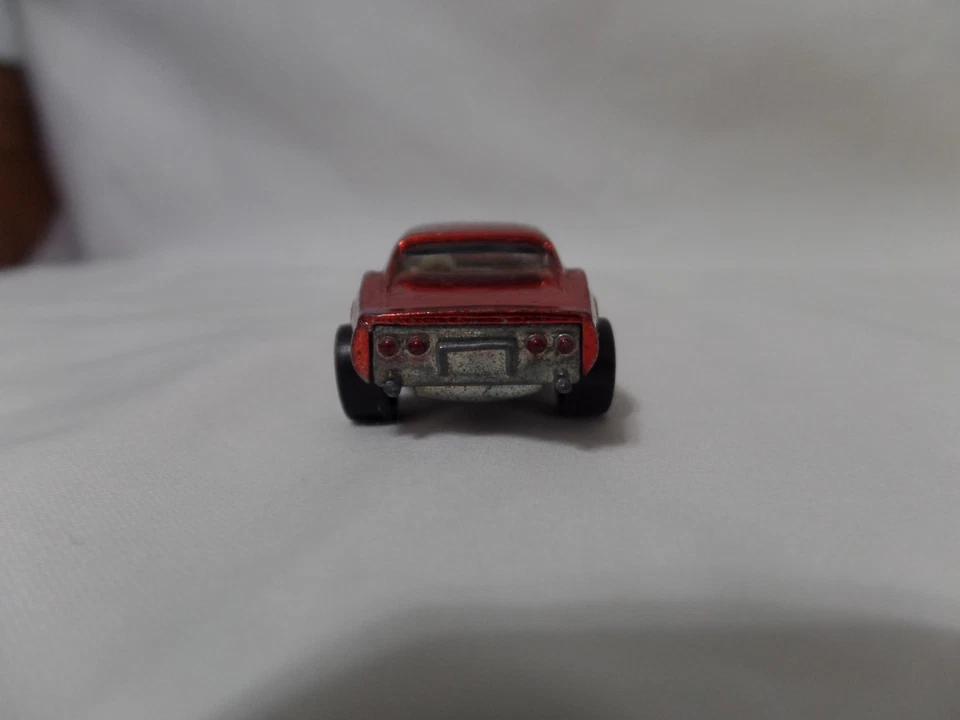Corvette personalizado rojo Mattel Hot Wheels Ventage 1968 Foto 4 de 4