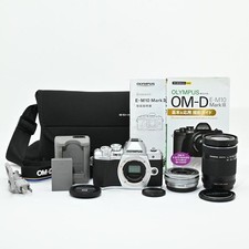 MINT OLYMPUS OM-D E-M10 Mark III EZ Double Zoom Kit Silver Shutter Speed: 1,60