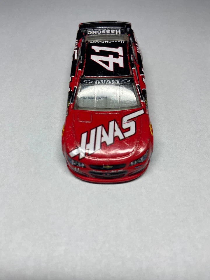 NASCAR Authentics 1/64 2013 #41 Kurt Busch Haas Chevrolet SS Die Cast Foto 3 de 4