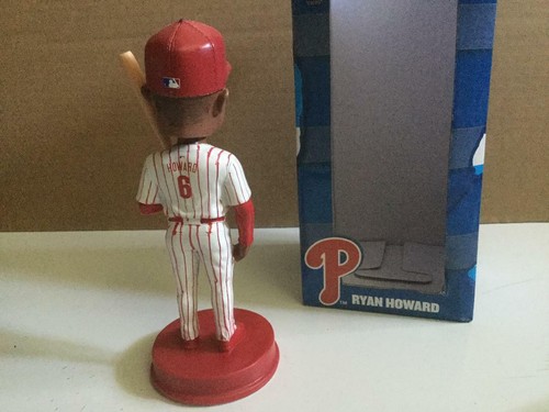 PHILLIES BOBBLEHEAD PICK A PLAYER: SCHMIDT/HOWARD/UTLEY/ROLLINS/RUIZ/LEE/HAMELS - Picture 48 of 80