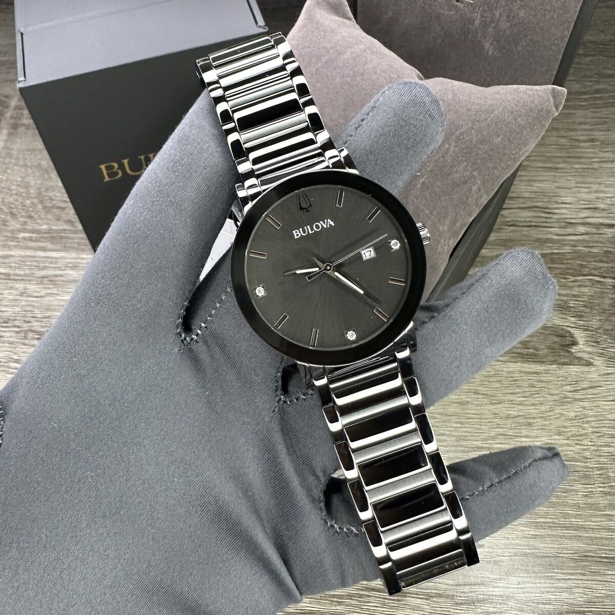 NEW✓ Bulova Futuro Gunmetal Gray Black Steel Diamond Marker NEW✓ Bulova Futuro Gunmetal Gray Black Steel Diamond Marker