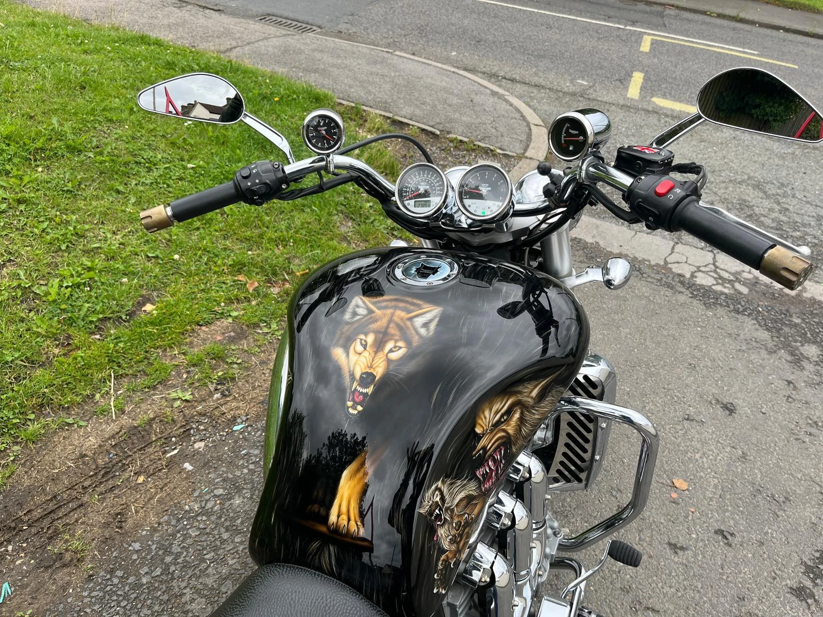 TRIUMPH ROCKET 3, 2005(05),1 OWNER, 27,894 MILES, FSH, CUSTOM PAINTWORK, £5995 - Picture 7 of 20