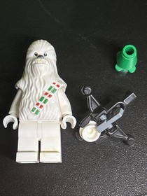 LEGO Star Wars Snow Chewbacca Minifigure 75146 (With Accessories)