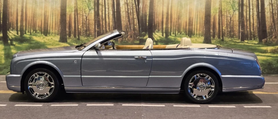 **READ** RARE 1/18 Minichamps 2006 Bentley Azure Light Blue Convertible Diecast - Image 3 of 4