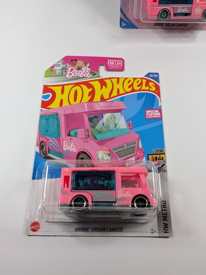 Розовая Barbie Dream Camper HW Metro 56/250 и HW Getaways Hot Wheels 2 шт. - Изображение 2 из 4