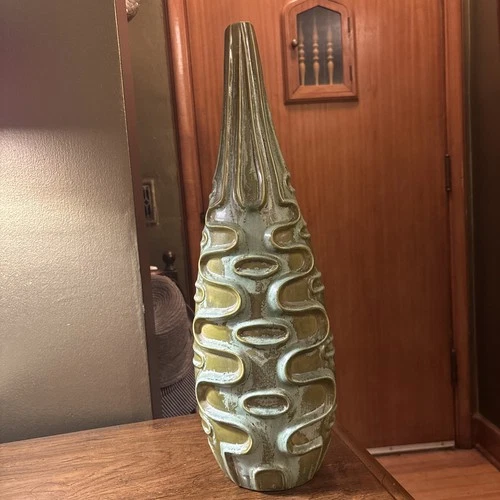 1959 Red Wing Vintage Pottery Brown LilyM-3015