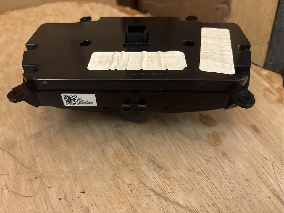 Chrysler 300 2017-2023 calefacción aire acondicionado temperatura control de clima OEM Foto 3 de 4