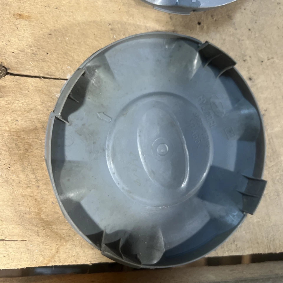 Juego Tapacubos Centrales Rueda Para Hyundai Accent 2005-2011 52962-1E100 (14 CM) Juego (2) Foto 4 de 4