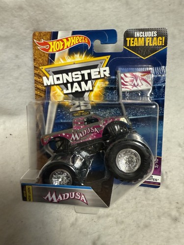 Hot Wheels Monster Jam MADUSA New Look Team Flag Tour Favorites 1/64 Scale B4