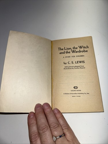 The Lion the Witch and the Wardrobe-PB-1st Collier Edition-24 Th Print 1977 - Picture 8 of 12