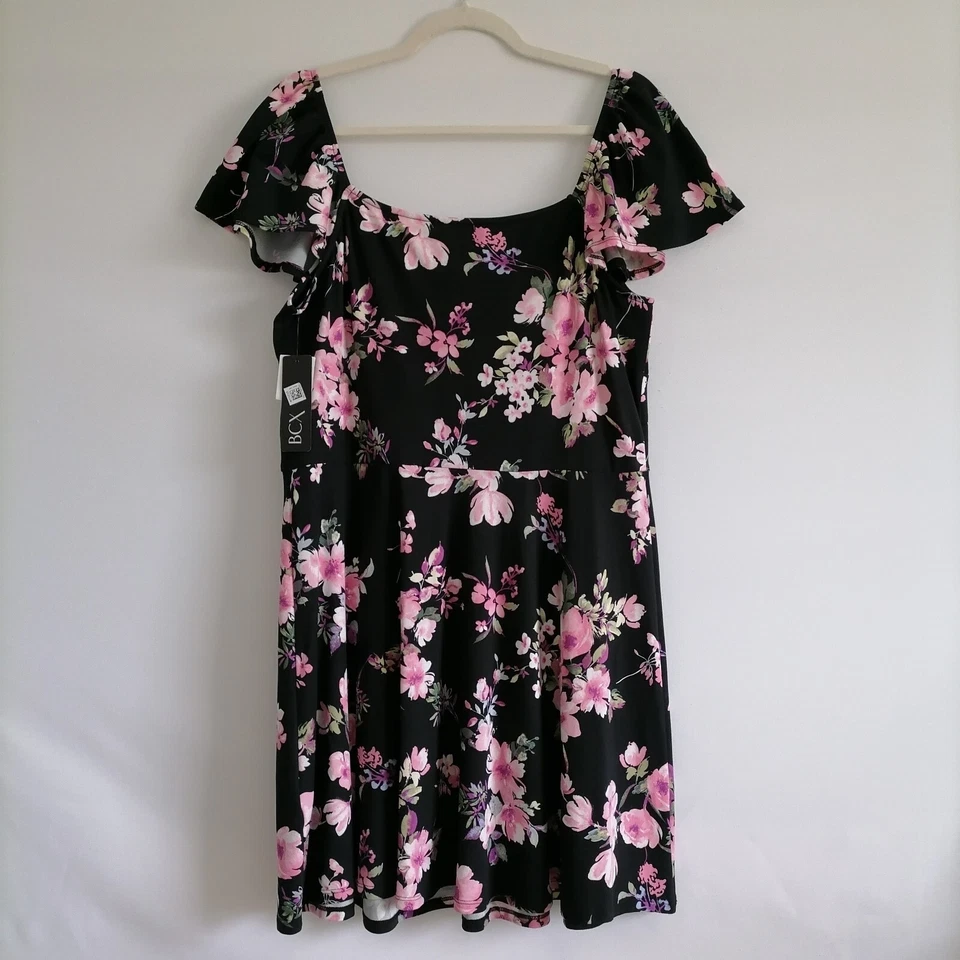 Nuevo con etiquetas Vestido BCX Para Mujer Negro Estampado Floral Primavera Romántico Calce y Acampanado Talla XL Foto 4 de 4
