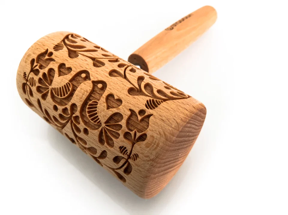 Stodola Engraved Mini Rolling Pin With FOLK DOVE Pattern - Image 2 of 4
