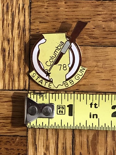 Vintage 1978 Columbia, IL BB Gun Pinback Pin - Picture 5 of 6