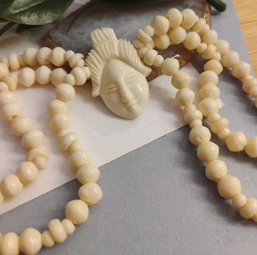Vtg Carved Bovine Bead Triple Strand Bracelet w/Lady Face Center Made in India! - Picture 7 of 10