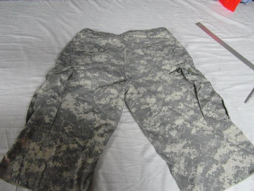 PANTALONES CORTOS DE CARGA ACU A PRUEBA DE VIENTO MEDIANOS CON DEFECTOS - Imagen 6 de 11