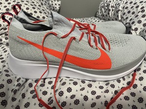 nike zoom fly flyknit platinum