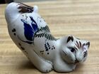 Beautiful Reyna Mexico Hand Painted Pottery Stretching Cat Figurine