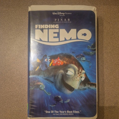 🐠 Finding Nemo (VHS, 2003, Clamshell) – Disney Pixar Animated Classic! 🌊 - Picture 1 of 3