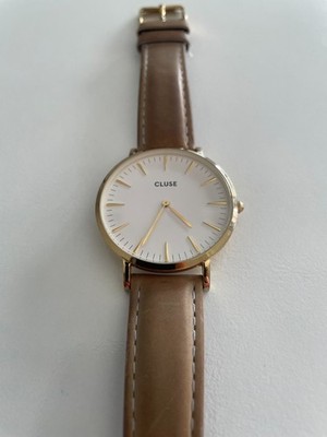 Cluse Damen Uhr Boho Chic rund Gold weiss mit Lederarmband beige 38 mm