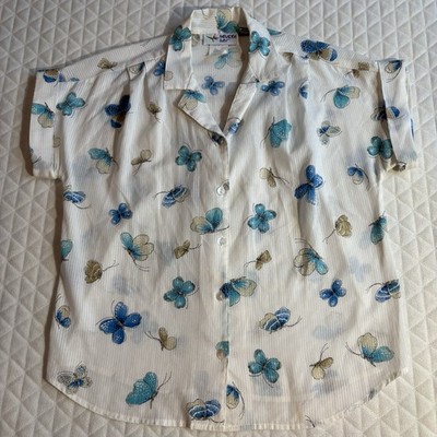 Vintage Paradise Bay Women s Camp Shirt Size M White Blue Butterflies USA Made 