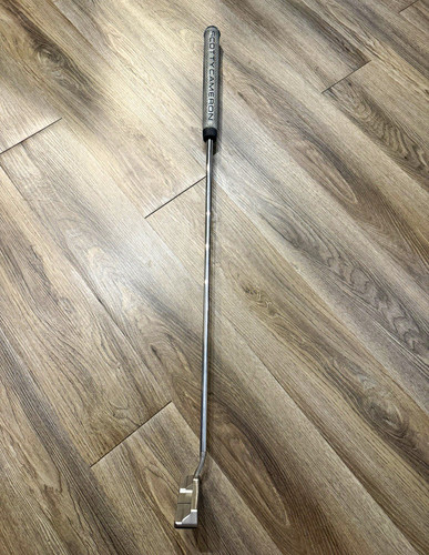 Scotty Cameron Select Newport 2.5 Putter right handed
