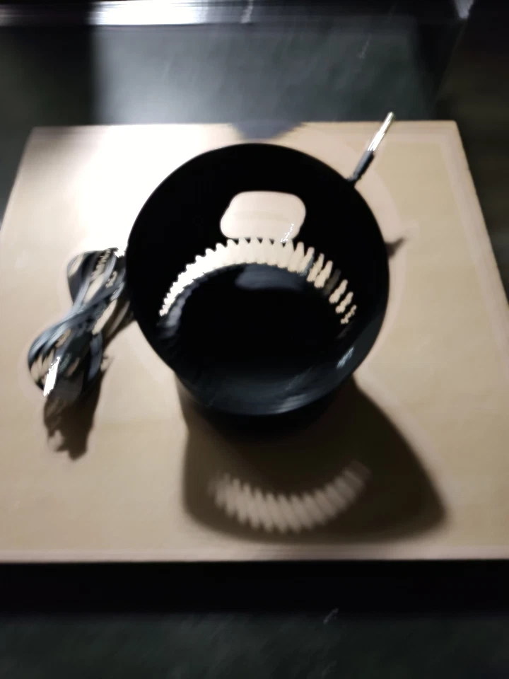 Puerto de carga ecológico Foto 2 de 3