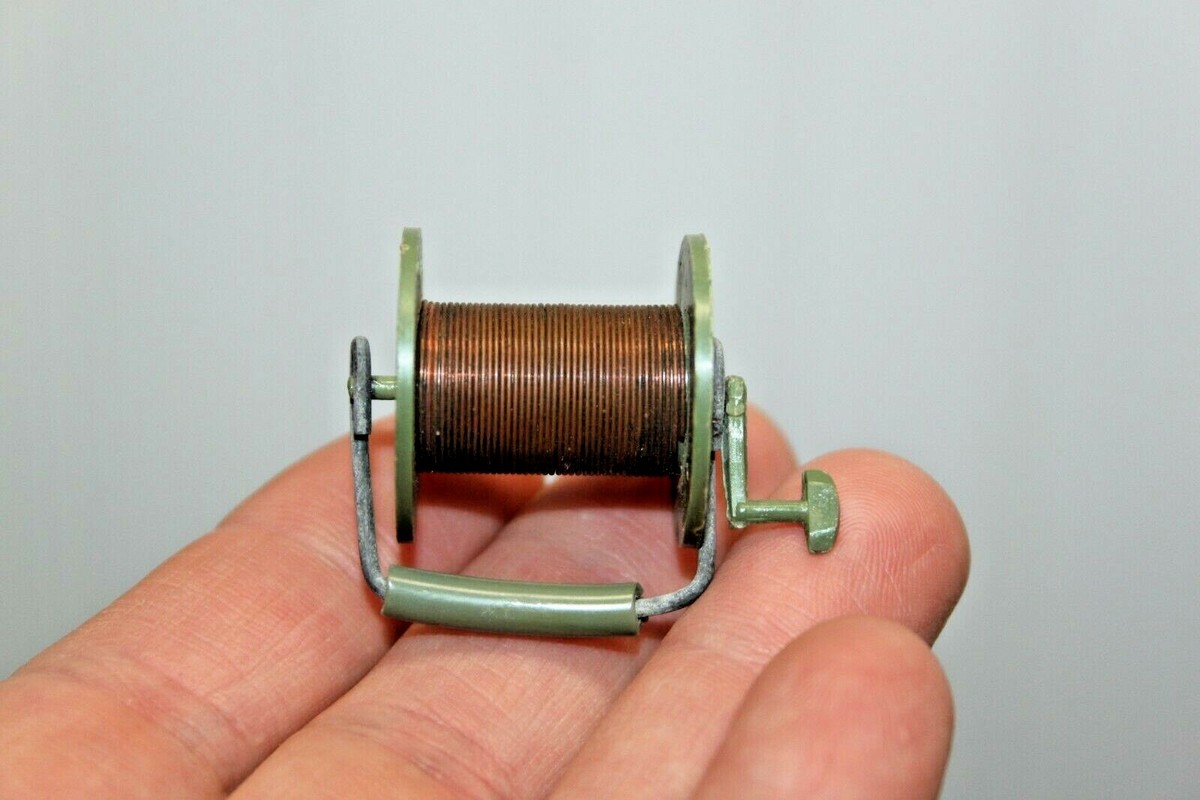 Vintage GI Joe 1964 - Green Wire Roll (Hasbro Japan R) | eBay Vintage GI Joe 1964 - Green Wire Roll (Hasbro Japan R) | eBay