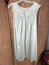 Vintage Shadow Line L Large Mint Green Lace Trim Silky Nylon Nightgown