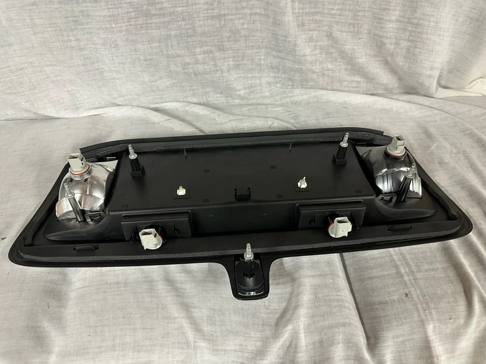 Carcasa de matrícula Lincoln 2003-2006 Ford P/N 6W4Z-17B390-EA OEM NOS Foto 4 de 4