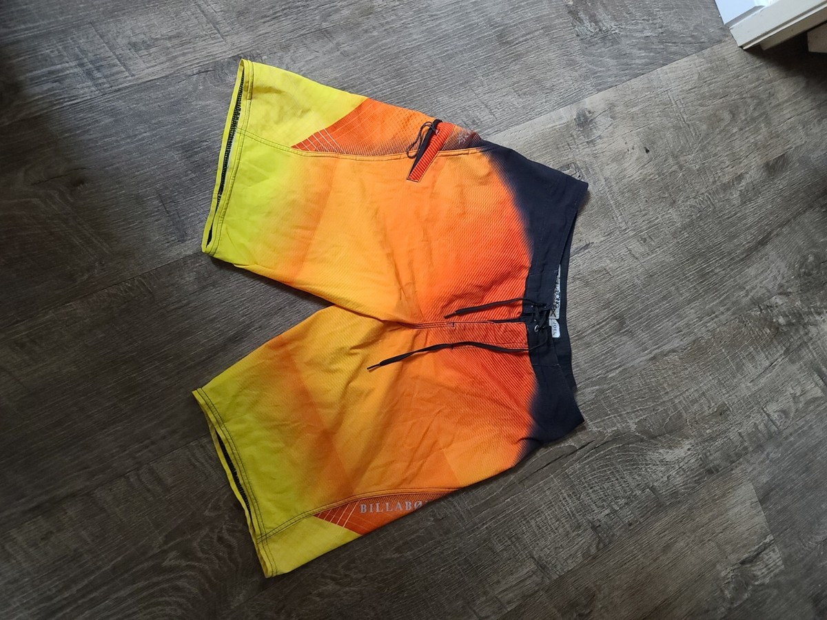 Billabong Equator ショートジョン ブラック Billabong Equator ショートジョン ブラック Billabong Equator