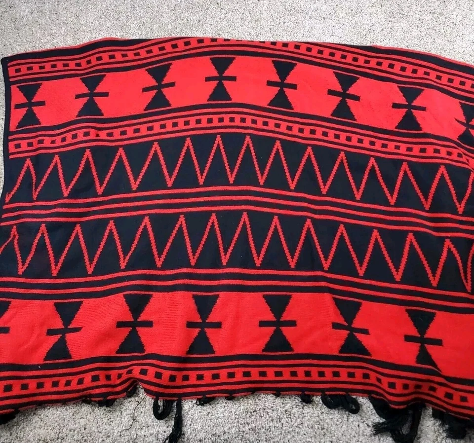Poncho Kensie Talla Única Mujer Rojo Negro Flecos Tribal Frente Abierto Azteca Suroeste Foto 4 de 4