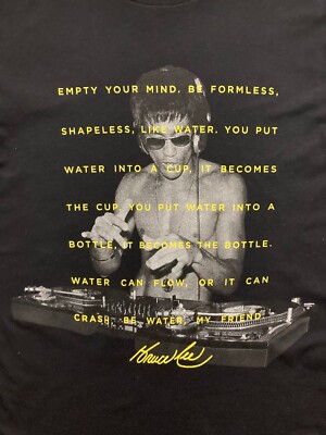 BRUCE LEE  Be Water, My Friend  Quote D.J. Men s SMALL Black 100% Cotton T-Shirt