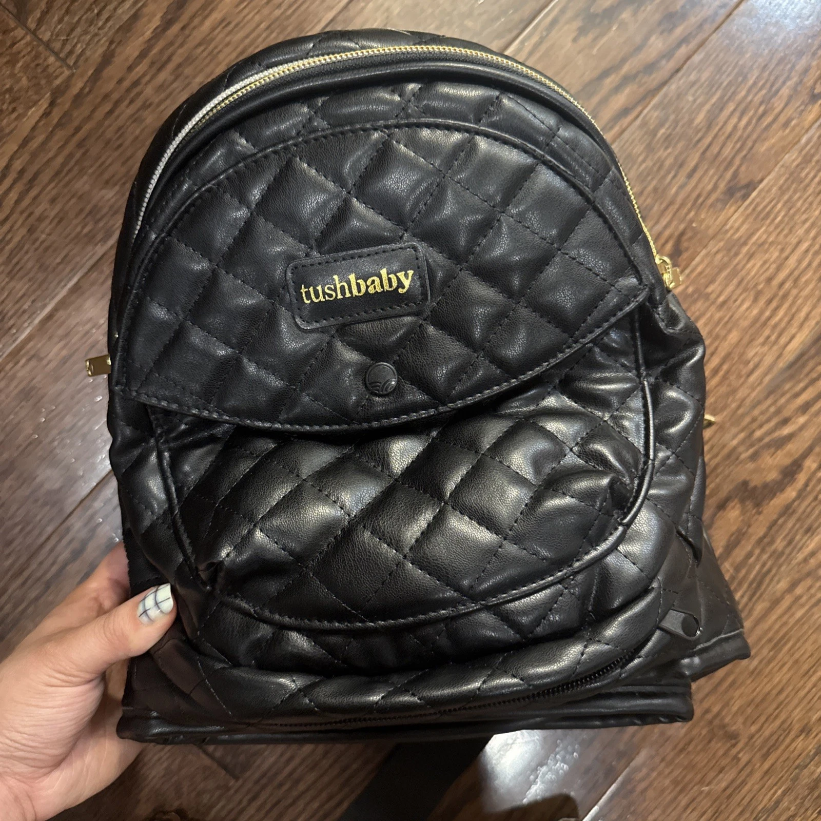 NWOT TushBaby Hip Seat Baby Carrier Black/gold Comfort