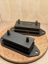 Rolls Royce NOS-Engine Mount For Shadow & Spur Part# UR 19204