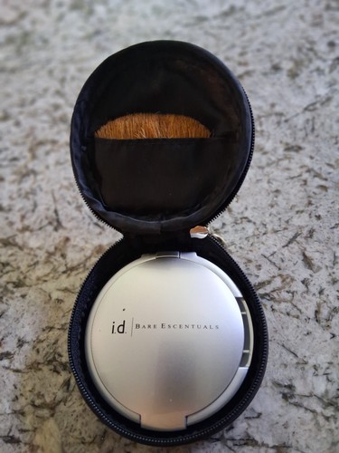 i.d. bare Minerals Beauty On The Go Refillable Mirrored Compact & Soft Case