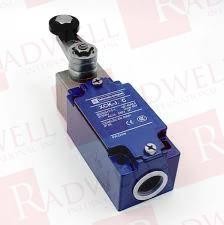 SCHNEIDER ELECTRIC XCKJ10513H29C / XCKJ10513H29C (NEW IN BOX)