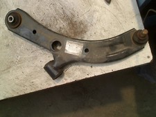 Triangle de suspension Suzuki SWIFT