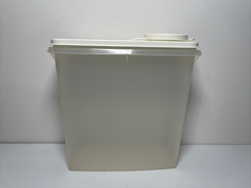 Tupperware Cereal keeper clear base white top with pourer #469-13