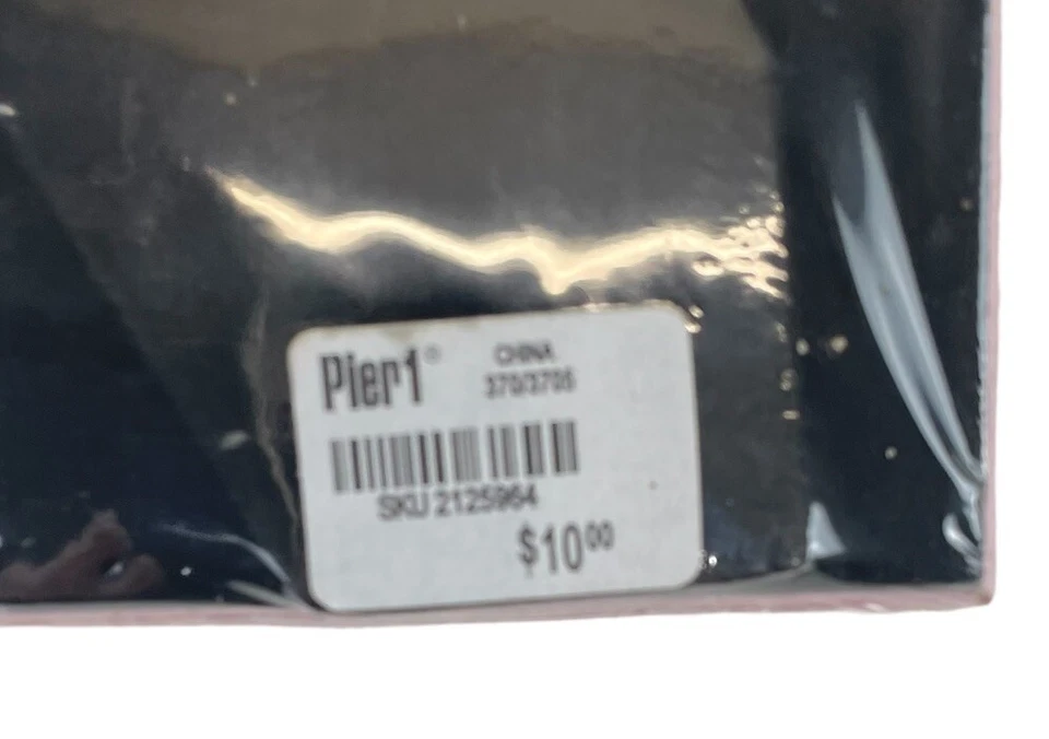 Nuevo con etiquetas Marco de fotos Pier 1 rosa bordado copos de nieve 10" cuadrado 4"x4" foto sellado Foto 3 de 3