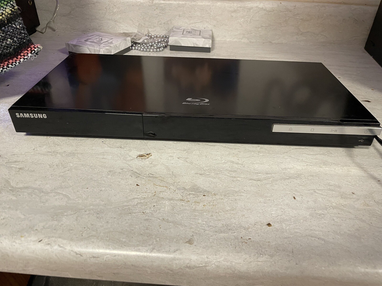 Samsung 3D Bluray DVD Disc Player BDC5500 Works Great Look NO