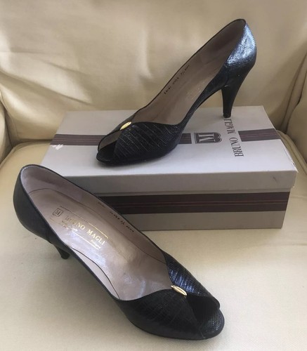 VINTAGE BRUNO MAGLI BLACK OPEN TOE PUMP - REPTILE ~ 7.5AAAA - 第 1/12 張圖片
