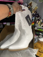 White Cowgirl Boots Size 11
