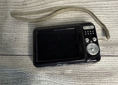 Fujifilm FinePix AX550 16MP 5x Zoom Digital Camera FOR PARTS OR