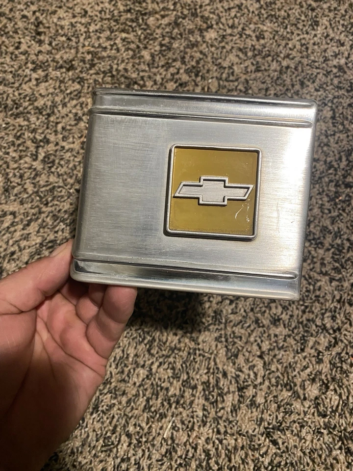 73-80 GMC cabina esquina emblema camioneta Chevy K2500 divisor de pintura superior borde derecho Foto 2 de 4